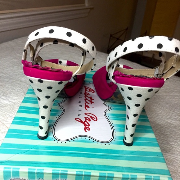 Bettie Page Fuchsia Eleanor Platform Heels Size 7 - Picture 5 of 6